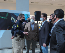 O governador Carlos Massa Ratinho Junior entrega nesta quarta-feira (22), novas viaturas para a Polícia Rodoviária Federal (PRF)  na sede da Superintendência no Paraná. - 22/09/2021 - Foto: Geraldo Bubniak/AEN