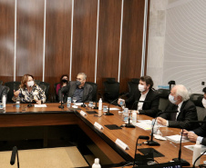 Governo apresenta o Projeto Paraná Produtivo para representantes da Federação das Associações Comerciais e Empresariais do Estado do Paraná. Foto: Camila Tonett