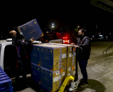 Primeiras doses exclusivas para adolescentes de 12 a 17 anos chegam ao Paraná.
Foto Gilson Abreu/AEN