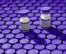 Primeiras doses exclusivas para adolescentes de 12 a 17 anos chegam ao Paraná.
Foto Gilson Abreu/AEN