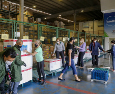 25.09.2021 - Distribuição  de vacinas no Cemepar para cidades do Paraná
Foto Gilson Abreu/AEN
