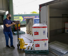 25.09.2021 - Distribuição  de vacinas no Cemepar para cidades do Paraná
Foto Gilson Abreu/AEN
