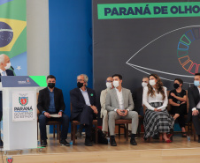 O governador Carlos Massa Ratinho Junior assina nesta terca-feira (28), acordo de cooperação para impulsionar Objetivos de Desenvolvimento Sustentável no Paraná. Na foto, Stefan Agne, Chefe do Setor de Cooperação da Delegação da União Europeia - 28/09/2021 - Foto: Geraldo Bubniak/AEN