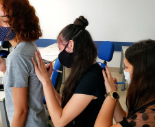 A Portos do Paraná, em parceria com o Serviço Nacional de Aprendizagem Comercial (Senac), está promovendo curso que visa a capacitação e o desenvolvimento de ações para jovens nas comunidades que estão nas áreas de abrangência dos portos paranaenses.  Foto: Portos do Paraná
