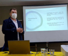 O Departamento Penitenciário do Paraná encerra nesta quinta-feira (30), as atividades da campanha setembro amarelo, que tem como objetivo promover ações de valorização da vida e o combate ao suicídio no sistema prisional. Durante todo o mês, presos e servidores, receberam informações e debateram sobre o tema por meio de uma série de ações. -  Curitiba, 30/09/2021  -  Foto: DEPEN-PR
