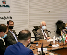 As novas oportunidades de parceria entre o Paraná e o Canadá foram o foco da visita de uma comitiva do Consulado Geral do Canadá a Curitiba nesta quarta-feira (6). O vice-governador Darci Piana recebeu, no Palácio Iguaçu, a cônsul-geral do Canadá em São Paulo, Heather Cameron. Foto: Camila Tonett/Vice-governadoria