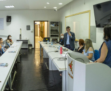 Produtores do Projeto Seda assinam convênio com Fundo de Apoio à Sericultura. Foto: UEM