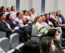 Para o Outubro Rosa deste ano a Portos do Paraná desenvolveu quatro vídeos-depoimentos de mulheres que passaram ou ainda enfrentam um câncer de mama. A programação alusiva ao mês de conscientização sobre a doença terminou ontem (6), mas as produções serão utilizadas no trabalho contínuo de sensibilização. Foto: Claudio Neves/Portos do Paraná