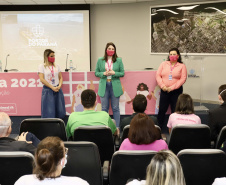 Para o Outubro Rosa deste ano a Portos do Paraná desenvolveu quatro vídeos-depoimentos de mulheres que passaram ou ainda enfrentam um câncer de mama. A programação alusiva ao mês de conscientização sobre a doença terminou ontem (6), mas as produções serão utilizadas no trabalho contínuo de sensibilização. Foto: Claudio Neves/Portos do Paraná