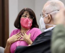 Para o Outubro Rosa deste ano a Portos do Paraná desenvolveu quatro vídeos-depoimentos de mulheres que passaram ou ainda enfrentam um câncer de mama. A programação alusiva ao mês de conscientização sobre a doença terminou ontem (6), mas as produções serão utilizadas no trabalho contínuo de sensibilização. Foto: Claudio Neves/Portos do Paraná