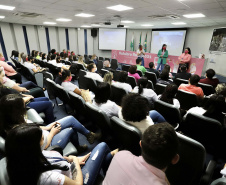 Para o Outubro Rosa deste ano a Portos do Paraná desenvolveu quatro vídeos-depoimentos de mulheres que passaram ou ainda enfrentam um câncer de mama. A programação alusiva ao mês de conscientização sobre a doença terminou ontem (6), mas as produções serão utilizadas no trabalho contínuo de sensibilização. Foto: Claudio Neves/Portos do Paraná