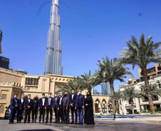 O Paraná terá um escritório fixo para a captação de investimentos e negócios internacionais em Dubai, nos Emirados Árabes Unidos. A decisão foi formalizada nesta quarta-feira (13) pelo governador Carlos Massa Ratinho Junior e o presidente da Federação das Indústrias do Estado do Paraná (Fiep), Carlos Valter  -  Dubai, 13/10/2021  -  Foto: Governo do Paraná