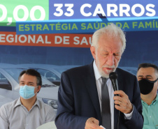 O governador em exercício Darci Piana e o secretário estadual da Saúde, Beto Preto, entregam nesta quarta-feira (13),  veículos da Estratégia da Saúde da Família aos municípios da 1ª Regional de Saúde de Paranaguá, além de computadores para renovação e modernização do parque tecnológico da Sesa.13/10/2021 - Foto: Geraldo Bubniak/AEN