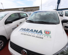 O governador em exercício Darci Piana e o secretário estadual da Saúde, Beto Preto, entregam nesta quarta-feira (13),  veículos da Estratégia da Saúde da Família aos municípios da 1ª Regional de Saúde de Paranaguá, além de computadores para renovação e modernização do parque tecnológico da Sesa.13/10/2021 - Foto: Geraldo Bubniak/AEN