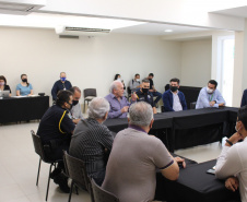 A Paraná Turismo realizou nesta quinta-feira (14), em Foz do Iguaçu, uma reunião com entidades do setor, para discutir estratégias para melhorar a segurança dos turistas na região da fronteira. A reunião contou com o apoio da Secretaria de Segurança Pública do Paraná. - Curitiba, 14/10/2021 - Foto: SEDEST