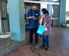 A Controladoria-Geral do Estado (CGE) já esteve em 161 municípios com o programa CGE Itinerante, que completa dois anos neste mês. O objetivo do programa é acompanhar atendimentos presenciais do Estado e ouvir dos seus usuários a opinião sobre o serviço. Nesse período, a maior demanda foi sobre a distribuição de vacinas contra a Covid-19, com 119 visitas.  - Curitiba, 15/10/2021 - Foto: CGE
