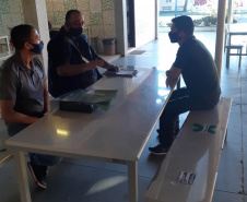 A Controladoria-Geral do Estado (CGE) já esteve em 161 municípios com o programa CGE Itinerante, que completa dois anos neste mês. O objetivo do programa é acompanhar atendimentos presenciais do Estado e ouvir dos seus usuários a opinião sobre o serviço. Nesse período, a maior demanda foi sobre a distribuição de vacinas contra a Covid-19, com 119 visitas.  - Curitiba, 15/10/2021 - Foto: CGE