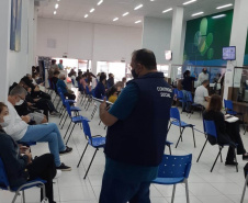 A Controladoria-Geral do Estado (CGE) já esteve em 161 municípios com o programa CGE Itinerante, que completa dois anos neste mês. O objetivo do programa é acompanhar atendimentos presenciais do Estado e ouvir dos seus usuários a opinião sobre o serviço. Nesse período, a maior demanda foi sobre a distribuição de vacinas contra a Covid-19, com 119 visitas.  - Curitiba, 15/10/2021 - Foto: CGE