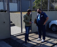 A Controladoria-Geral do Estado (CGE) já esteve em 161 municípios com o programa CGE Itinerante, que completa dois anos neste mês. O objetivo do programa é acompanhar atendimentos presenciais do Estado e ouvir dos seus usuários a opinião sobre o serviço. Nesse período, a maior demanda foi sobre a distribuição de vacinas contra a Covid-19, com 119 visitas.  - Curitiba, 15/10/2021 - Foto: CGE