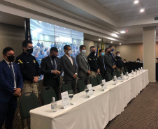 O Secretário da Segurança Pública do Paraná (Sesp), Romulo Marinho Soares, esteve nesta segunda-feira (18/10) em Foz do Iguaçu, no Oeste do Estado, como representante dos chefes do executivo estadual, governador Carlos Massa Ratinho Junior e do vice-governador Darci Piana, para a abertura do Encontro Nacional de Tecnologia e Inovação (ENATI) da Polícia Rodoviária Federal (PRF). - Foz do Iguaçu, 18/10/2021 - Foto: SESP-PR