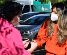 A Secretaria de Estado da Saúde (Sesa) reforçou as ações de cuidados com a saúde da mulher, ligadas à campanha Paraná Rosa, em Londrina, durante o evento do Planejamento Regional Integrado (PRI), nesta quarta-feira (20). A iniciativa, que já está na 3ª edição, tem por objetivo prevenir o câncer de mama e colo do útero, além de outras doenças que colocam em risco a saúde das mulheres. - Londrina, 20/10/2021 - Foto: Américo Antonio/SESA