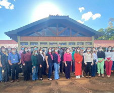 A Secretaria de Estado da Saúde (Sesa) reforçou as ações de cuidados com a saúde da mulher, ligadas à campanha Paraná Rosa, em Londrina, durante o evento do Planejamento Regional Integrado (PRI), nesta quarta-feira (20). A iniciativa, que já está na 3ª edição, tem por objetivo prevenir o câncer de mama e colo do útero, além de outras doenças que colocam em risco a saúde das mulheres. - Londrina, 20/10/2021 - Foto: Américo Antonio/SESA