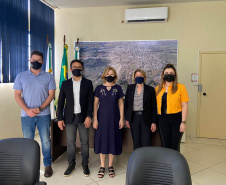 CRUZEIRO DO OESTE - Em mais uma rodada de visitas da diretoria da Fomento Paraná em busca de novas parcerias, odiretor-presidente da instituição financeira estadual, Heraldo Neves, o diretor de Mercado,Vinícius Rocha, e a assessora Emilia Belinati percorreram municípios da região de Umuarama,no noroeste do estado, nesta quinta e sexta (21 e 22). - Curitiba, 22/10/2021 - Foto: Fomento Paraná