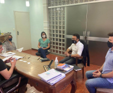 TERRA BOA - Em mais uma rodada de visitas da diretoria da Fomento Paraná em busca de novas parcerias, odiretor-presidente da instituição financeira estadual, Heraldo Neves, o diretor de Mercado,Vinícius Rocha, e a assessora Emilia Belinati percorreram municípios da região de Umuarama,no noroeste do estado, nesta quinta e sexta (21 e 22). - Curitiba, 22/10/2021 - Foto: Fomento Paraná