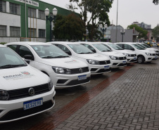 O Governo do Estado entregou 22 carros para os nove municípios da abrangência da 6ª Regional de Saúde de União da Vitória neste sábado (23). Esta é a quinta entrega dos 1.211 veículos adquiridos para reforço da Estratégia da Saúde da Família (ESF), em um investimento de mais de R$ 41,7 milhões exclusivos do Tesouro do Estado.
Foto: Américo Antonio/SESA