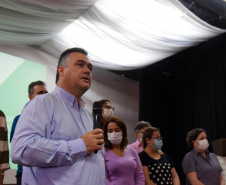 As ações para o pós-pandemia da Covid-19 devem ser prioridade no processo de reorganização do Planejamento Regional Integrado (PRI) da área da saúde no Paraná. A afirmação foi feita pelo secretário estadual da Saúde, Beto Preto, durante evento para discutir o PRI com Regionais e municípios da Macrorregião Oeste, realizado em Foz do Iguaçu, nesta terça-feira (26). - Foz do Iguaçu, 26/10/2021 - Foto: Américo Antonio/SESA