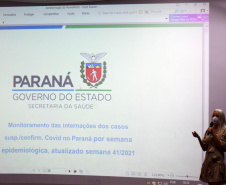 As ações para o pós-pandemia da Covid-19 devem ser prioridade no processo de reorganização do Planejamento Regional Integrado (PRI) da área da saúde no Paraná. A afirmação foi feita pelo secretário estadual da Saúde, Beto Preto, durante evento para discutir o PRI com Regionais e municípios da Macrorregião Oeste, realizado em Foz do Iguaçu, nesta terça-feira (26). - Foz do Iguaçu, 26/10/2021 - Foto: Américo Antonio/SESA