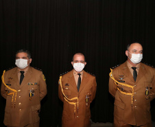 Para comemorar 57 anos, o Batalhão de Polícia Rodoviária (BPRv) promoveu nesta quarta-feira (27) uma solenidade militar no Museu Oscar Niemeyer, em Curitiba, com entrega de medalhas Mérito Rodoviário.
Para o vice-governador Darci Piana, agraciado com a medalha, esse é um momento importante, não só para a Polícia Militar, mas para a sociedade paranaense. Foto: Camila Tonett