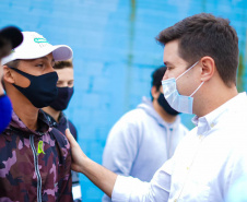 Começa nesta sexta-feira (29) uma grande campanha de mídia para divulgar o Cartão Futuro, programa do Governo do Paraná para incentivar a manutenção e a contratação de jovens aprendizes por empresas paranaenses. - Curitiba, 28/10/2021 - Foto: Guilherme Flores/Casa Civil