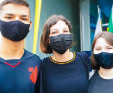 Começa nesta sexta-feira (29) uma grande campanha de mídia para divulgar o Cartão Futuro, programa do Governo do Paraná para incentivar a manutenção e a contratação de jovens aprendizes por empresas paranaenses. - Curitiba, 28/10/2021 - Foto: Guilherme Flores/Casa Civil