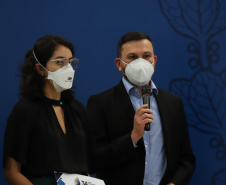 O vice governador Darci Piana e o o superintendente da Ciência, Tecnologia e Ensino Superior, Aldo Bona participam, nesta quinta-feira (28), da entrega do 34 Premio Paranaense de Ciencia e Tecnologia,  no Palacio Iguacu.   Curitiba, 28/10/2021 -  Foto: Geraldo Bubniak/AEN