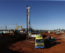 As obras de modernização do Trevo Gauchão, em Umuarama, chegaram a um terço de execução. O governador Carlos Massa Ratinho Junior vistoriou nesta quinta-feira (04) o projeto que vai resolver um dos principais gargalos logísticos do Noroeste paranaense.  Foto: Jonathan Campos/AEN