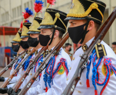 O governador Carlos Massa Ratinho Junior participou da cerimônia de passagem nesta segunda-feira (8), em Curitiba. O coronel Manoel Vasco de Figueiredo Junior assume o comando-geral da corporação, no lugar do coronel Gerson Gross, que tinha assumido o posto em janeiro deste ano. Foto: Valdelino Pontes/AEN. 
