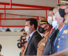 O governador Carlos Massa Ratinho Junior participou da cerimônia de passagem nesta segunda-feira (8), em Curitiba. O coronel Manoel Vasco de Figueiredo Junior assume o comando-geral da corporação, no lugar do coronel Gerson Gross, que tinha assumido o posto em janeiro deste ano. Foto: Valdelino Pontes/AEN. 