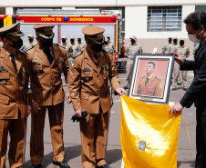 O governador Carlos Massa Ratinho Junior participou, nesta segunda-feira (8), em Curitiba, da passagem de comando do Corpo de Bombeiros do Paraná. Há mais de 30 anos na corporação, o coronel Manoel Vasco de Figueiredo Junior assume o posto de comandante-geral no lugar do coronel Gerson Gross, que tinha sido empossado em janeiro deste ano e agora segue para a reserva remunerada.Foto:Jonathan Campos/AEN