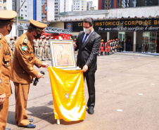 O governador Carlos Massa Ratinho Junior participou, nesta segunda-feira (8), em Curitiba, da passagem de comando do Corpo de Bombeiros do Paraná. Há mais de 30 anos na corporação, o coronel Manoel Vasco de Figueiredo Junior assume o posto de comandante-geral no lugar do coronel Gerson Gross, que tinha sido empossado em janeiro deste ano e agora segue para a reserva remunerada.Foto: José Fernando Ogura/AEN