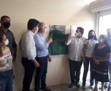 Entrega de pavimentação de estrada rural e de máquinas, caminhão e equipamentos para cooperativas de agricultura familiar, inauguração de cozinha comunitária. Estas foram algumas das ações dos secretários estaduais da Agricultura e do Abastecimento, Norberto Ortigara, e do Planejamento e Projetos Estruturantes, Valdemar Bernardo Jorge, na semana passada na região do Norte Pioneiro. - Curitiba, 08/11/2021 - Foto: SEAB