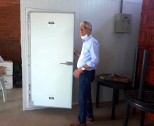 Entrega de pavimentação de estrada rural e de máquinas, caminhão e equipamentos para cooperativas de agricultura familiar, inauguração de cozinha comunitária. Estas foram algumas das ações dos secretários estaduais da Agricultura e do Abastecimento, Norberto Ortigara, e do Planejamento e Projetos Estruturantes, Valdemar Bernardo Jorge, na semana passada na região do Norte Pioneiro. - Curitiba, 08/11/2021 - Foto: SEAB