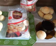 Empreendedora recebe apoio do IDR-Paraná e produz pães de queijo gourmet. Foto: IDR