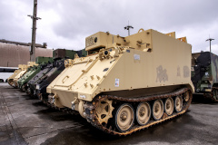Porto de Paranaguá recebe 30 unidades de blindados para o Exército Brasileiro