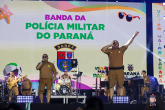 Banda da PMPR estreia no palco principal e anima público em Matinhos Foto: Geraldo Bubniak/AEN