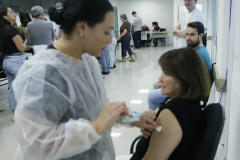 SESA - Com aumento da vacinação, casos e internações por SRAG diminuem no Paraná