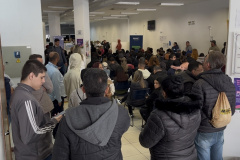 Mutirão do Emprego reúne mais de 20 empresas, lota agência e pré-aprova 272 trabalhadores