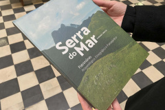 Lançamento do livro sobre a Serra do Mar