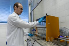 Água distribuída pela Sanepar tem controle de qualidade padrão ISO