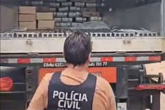  PCPR recupera carga de carnes avaliada em R$ 700 mil e prende quatro pessoas em Curitiba e RMC